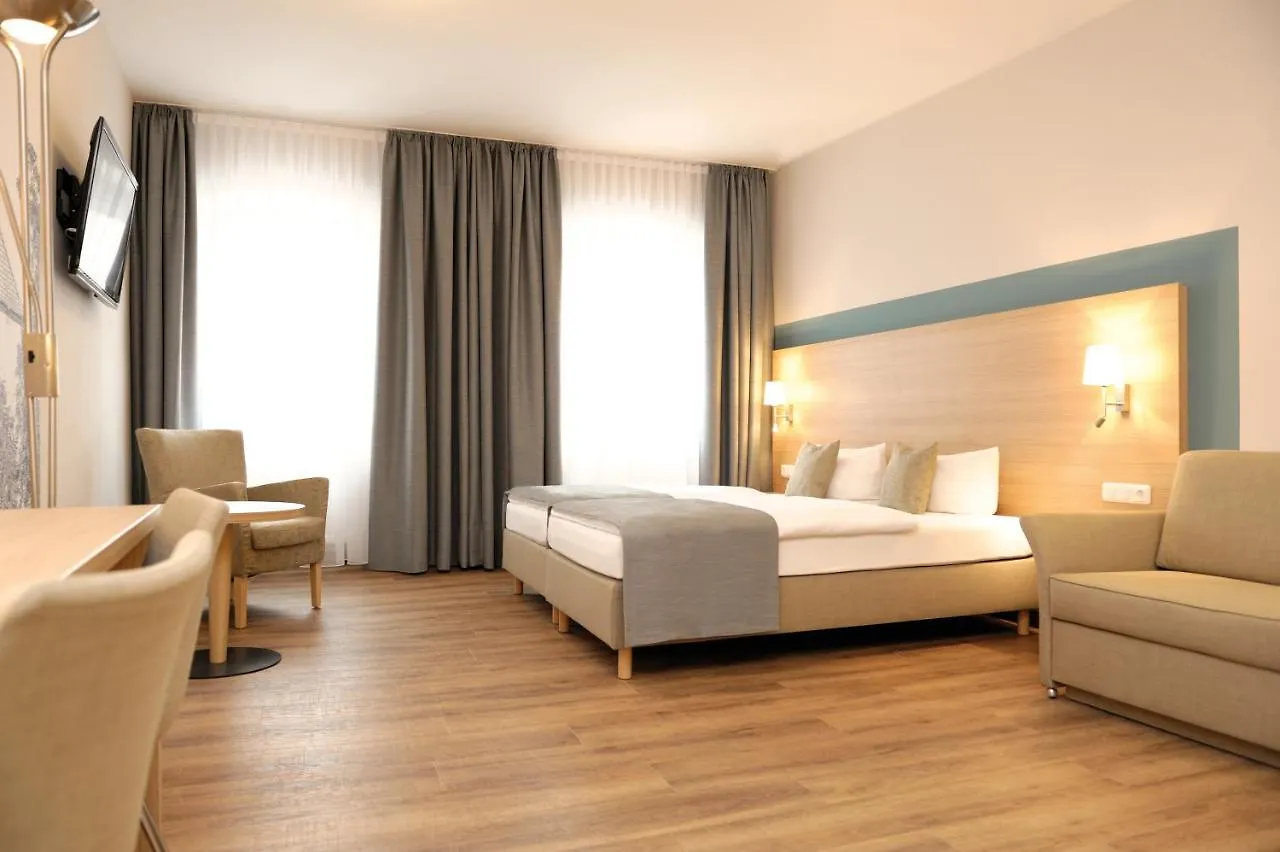 Hotel&Gasthaus DAS RÖHRL Straubing 3*,
