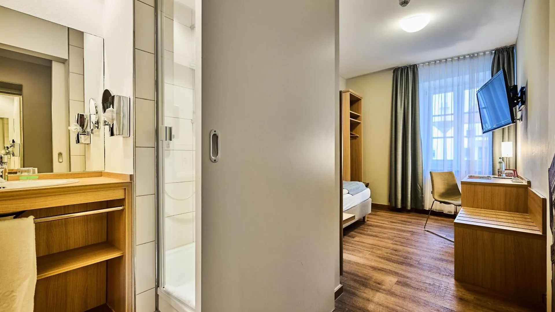Hotel & Gasthaus Das Roehrl Straubing Germany