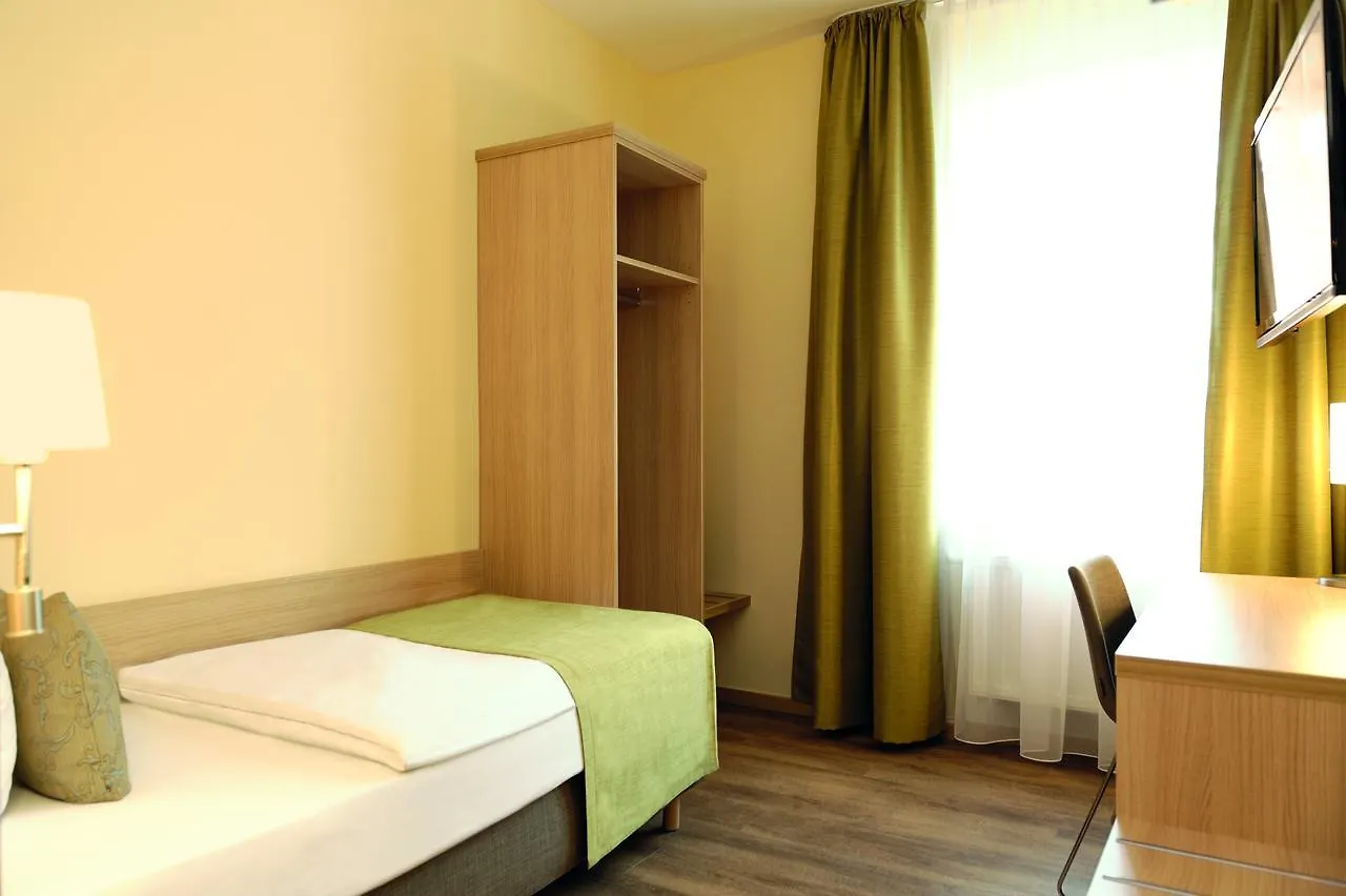 Hotel & Gasthaus Das Roehrl Straubing